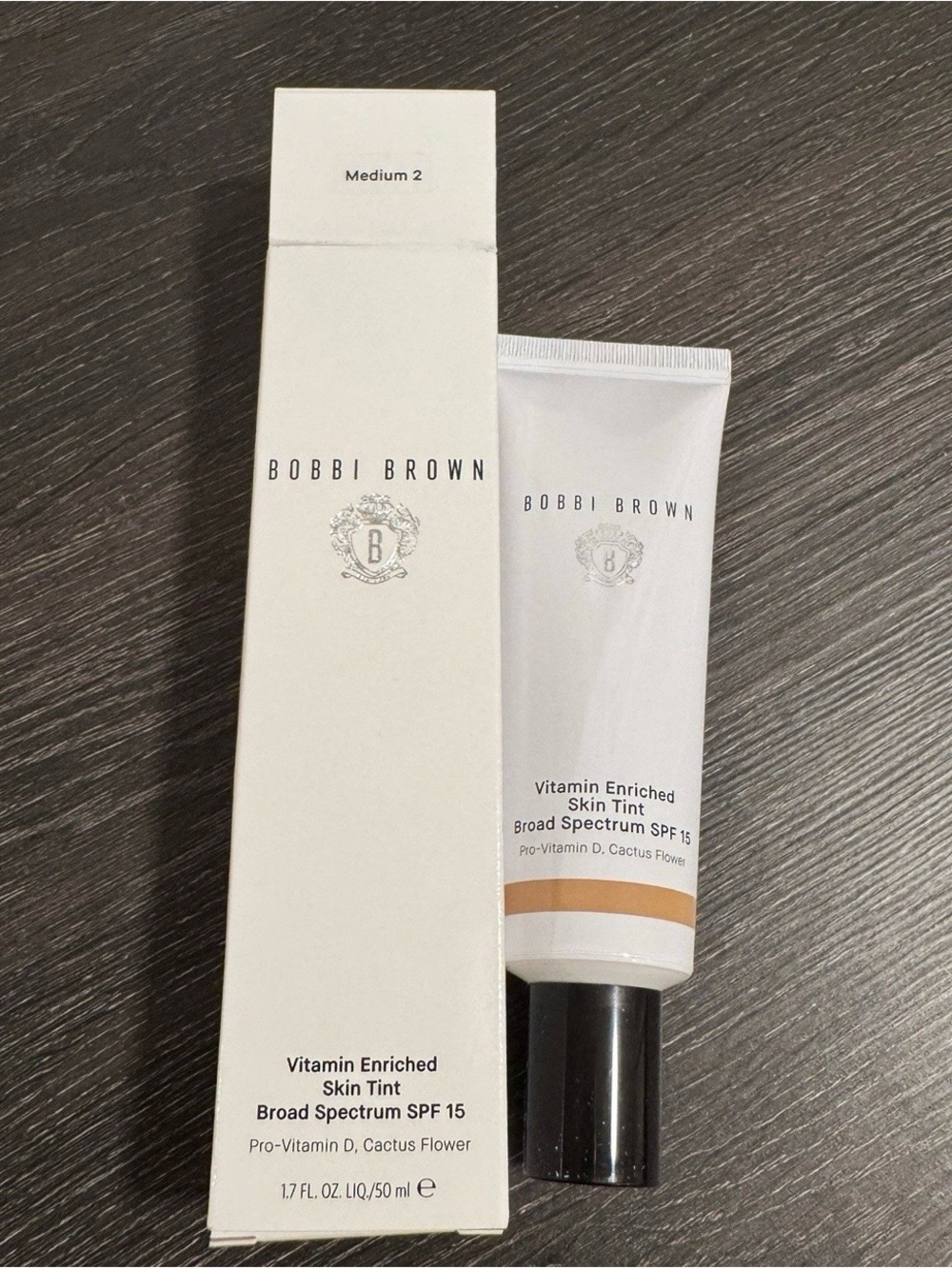 Bobbi Brown Vitamin Enriched Hydrating Skin Tint SPF 15 Medium 2 ~50ml